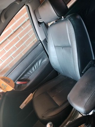 Peugeot 607 2006