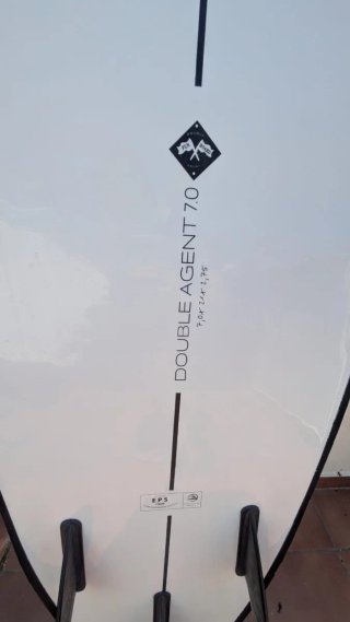 Tabla de surf Flysurf 7'0 Double Agent e invento.