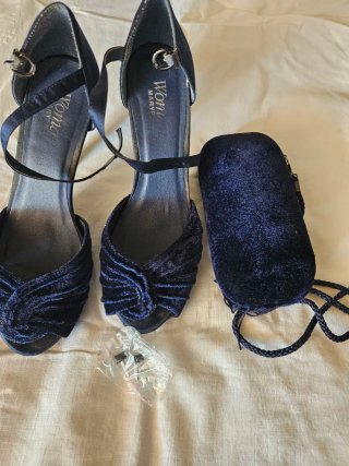 Zapatos de tacón azul talla 39