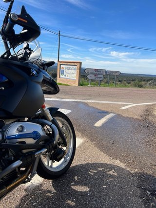 BMW R1200GS Adventure Negra y Azul