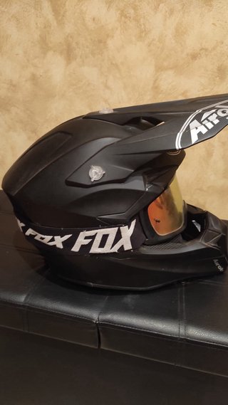 Casco Airoh + Gafas Fox Moto