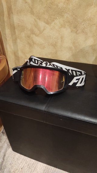 Casco Airoh + Gafas Fox Moto