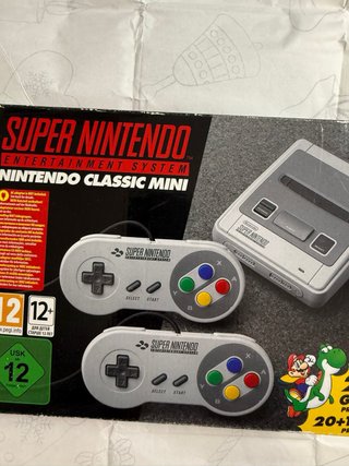 Mini SNES Classic Edition + 2 Controller