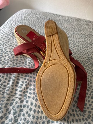 Sandalias de cuero rojas talla 37