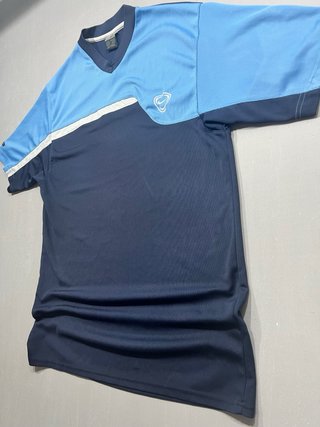 Camiseta Nike azul y blanca