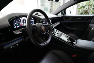 Porsche Panamera 2025
