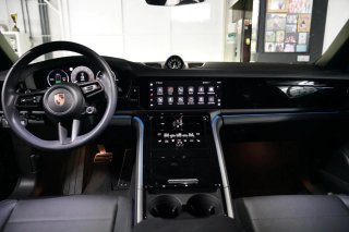 Porsche Panamera 2025