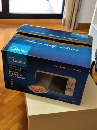 Microondas Midea con función Grill