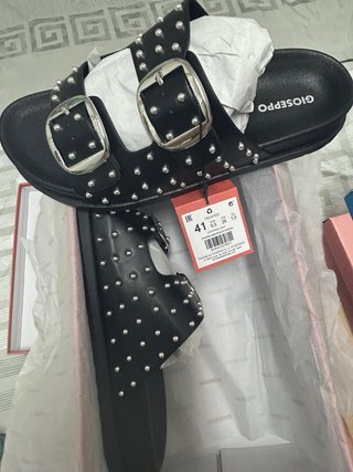 Sandalias Gioseppo negras con tachuelas T41 nuevo
