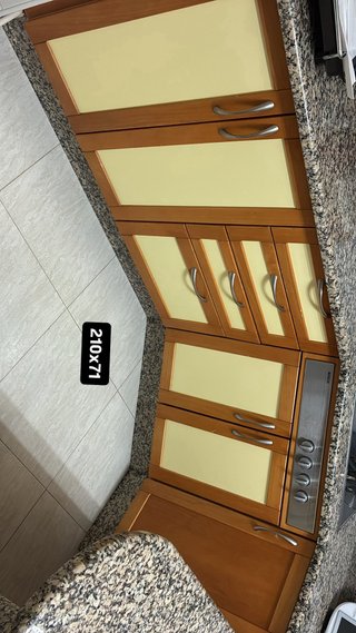 Muebles de cocina madera y cristal