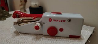 Mini macchina da cucire Singer portatile