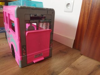 Autocaravana Barbie Dream Camper