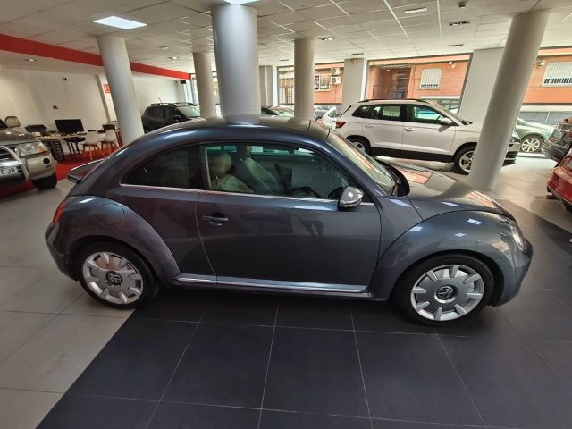 Volkswagen Beetle 2014