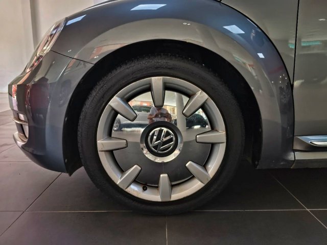 Volkswagen Beetle 2014