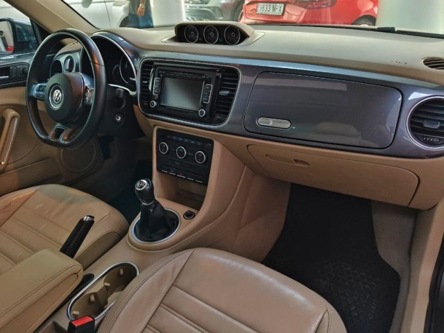 Volkswagen Beetle 2014