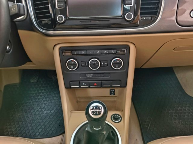 Volkswagen Beetle 2014