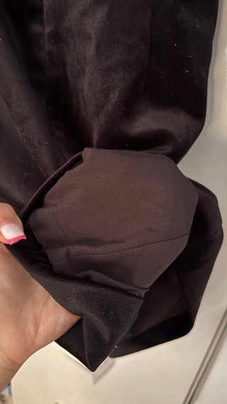 Vestido Miss Rosier negro con pedrería