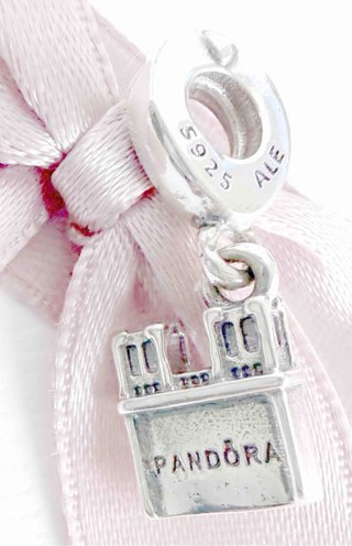 Pandora Charm Notre Dame Plata 925