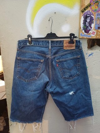 Bermuda Levi's Azul Rota