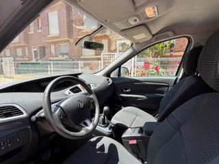 RENAULT Scenic Dynamique 1.9dCi 130cv