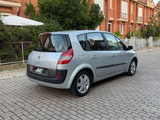 RENAULT Scenic CONFORT DYNAMIQUE 1.6 16V