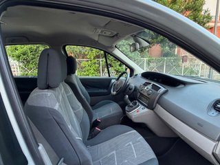 RENAULT Scenic CONFORT DYNAMIQUE 1.6 16V