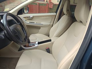 VOLVO XC60 D5 AWD Summum Auto