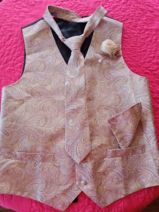 Conjunto chaleco, corbata y pañuelo boda