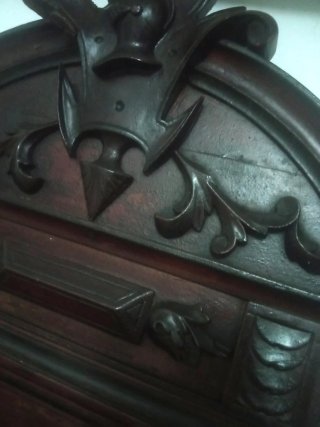 Estantería Antigua y Catavinos de Madera(Copete)