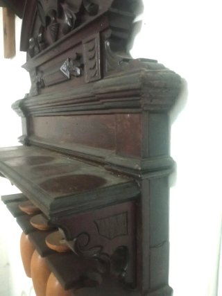 Estantería Antigua y Catavinos de Madera(Copete)