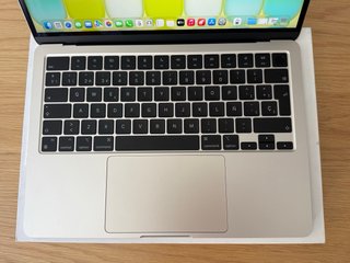 NUEVO MacBook Air M3 2024 2 Cargas