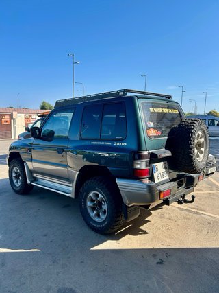 Mitsubishi Montero 1999