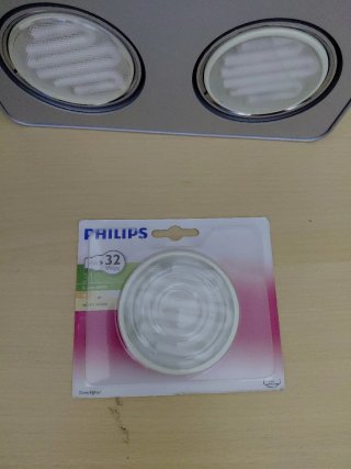 Lámpara LED 4 focos