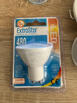 Focos empotrables y bombillas
