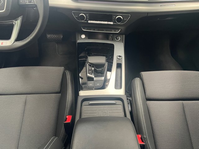 Audi Q5 55TFSIe 367cv black quattro