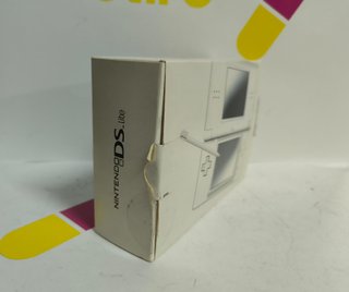 Nintendo DS Lite con caja