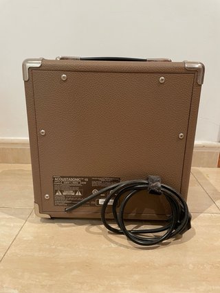 Amplificador Fender Acoustasonic 15 + 2 cables