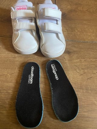 Zapatillas Adidas niña blancas velcro