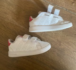 Zapatillas Adidas niña blancas velcro