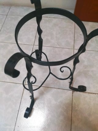 Soporte forja para macetas