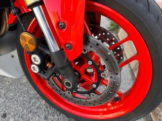 Yamaha XSR900GP Roja y Blanca