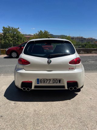 Alfa Romeo 147 GTA Blanco perla.