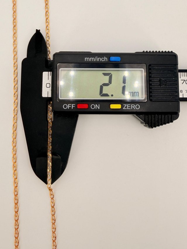 Cadena Bilbao de oro de 18k, 3.83 g, 53 cm.