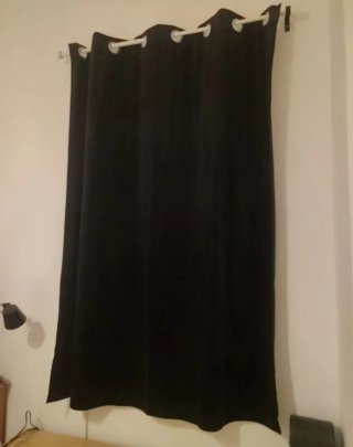 Cortinas de terciopelo negro
