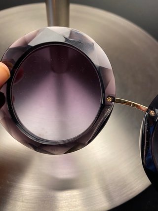 Occhiali da sole rotondi neri e oro Usati