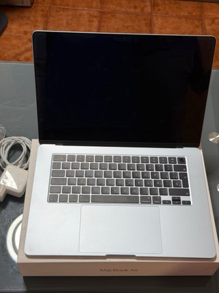 MacBook Air 15’ M4 2025 | Sky Blue