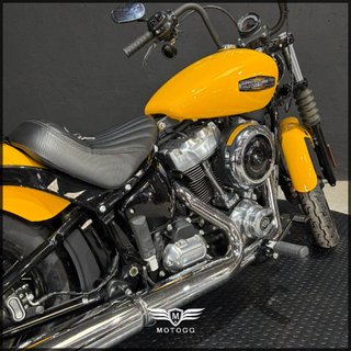 HARLEY DAVIDSON Street Bob  Versión 2021 (modelo actual) 2026