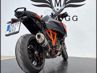 KTM 1290 Super Duke GT  Versión 2021 - 2025 (2021-2025) 2024