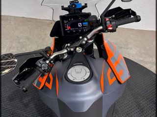 KTM 1290 Super Duke GT  Versión 2021 - 2025 (2021-2025) 2024