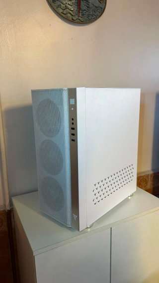 PC Gaming Blanco con Radeon